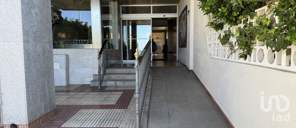 Pis 4 habitacions de 125 m² a Cádiz (11011)