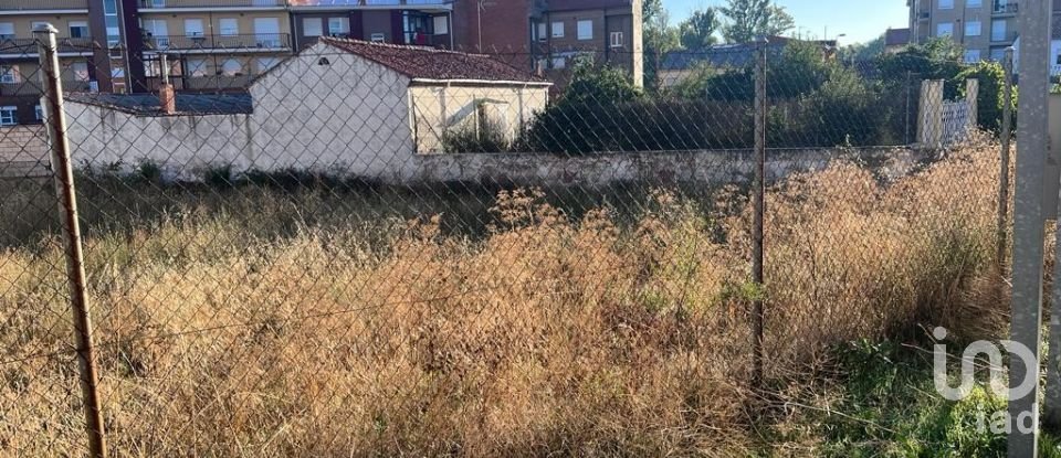 Terreno urbano de 1.052 m² en Villabalter (24191)