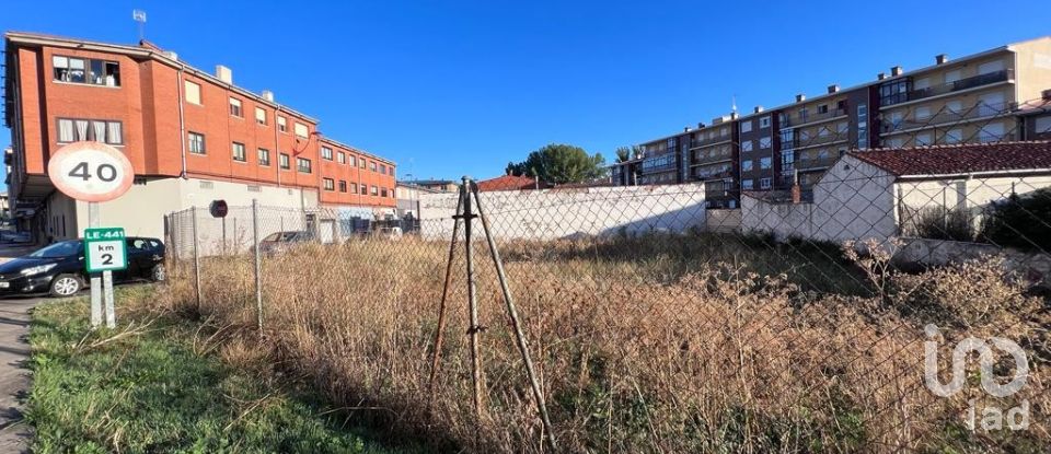 Terreno urbano de 1.052 m² en Villabalter (24191)