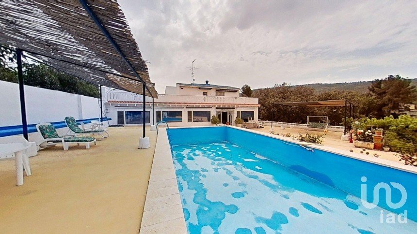 Casa 5 habitaciones de 308 m² en Ibi (03440)