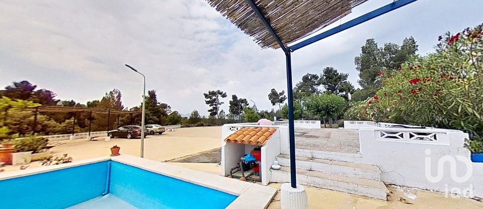 Casa 5 habitaciones de 308 m² en Ibi (03440)