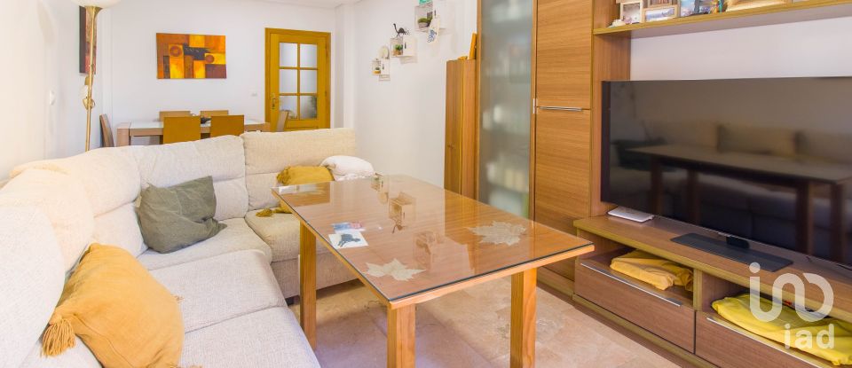Pis 3 habitacions de 96 m² a Huelva (21006)