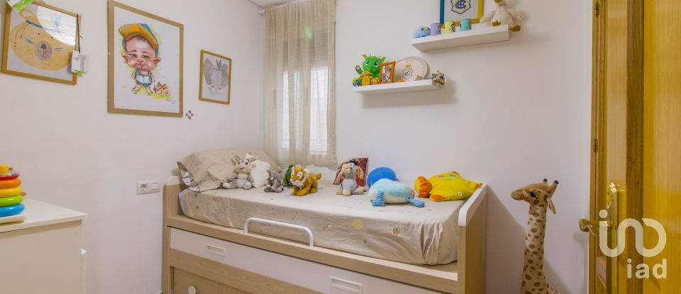 Pis 3 habitacions de 96 m² a Huelva (21006)