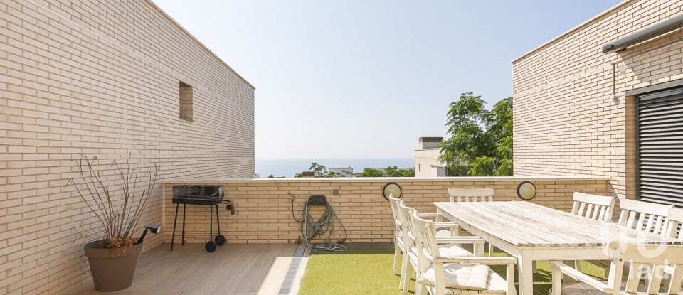 Maison 4 chambres de 309 m² à Mataró (08304)