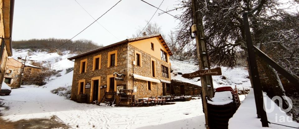 Casa 3 habitaciones de 180 m² en Carrocera (24123)