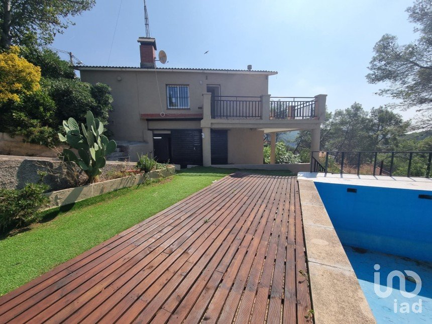 Casa 5 habitacions de 198 m² a Olivella (08818)