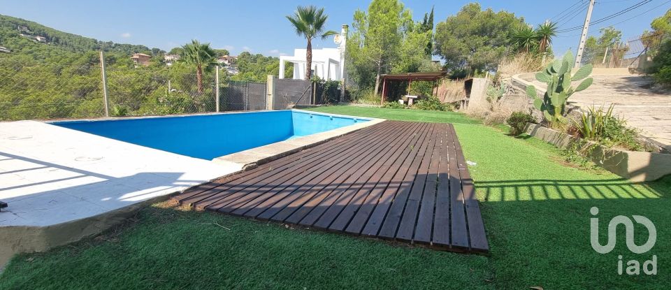 Casa 5 habitacions de 198 m² a Olivella (08818)