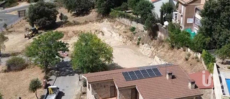 Chalet 4 habitaciones de 380 m² en Guadalix de la Sierra (28794)