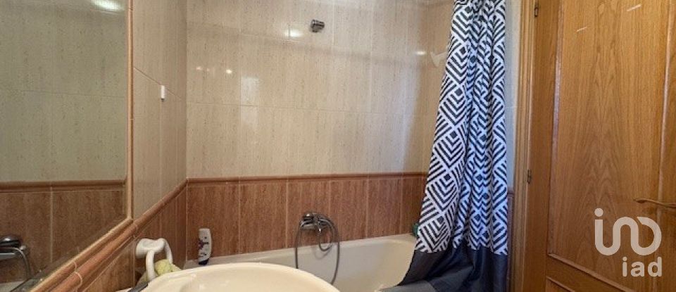 Chalet 3 habitaciones de 137 m² en Urbanización El Encinar (37190)