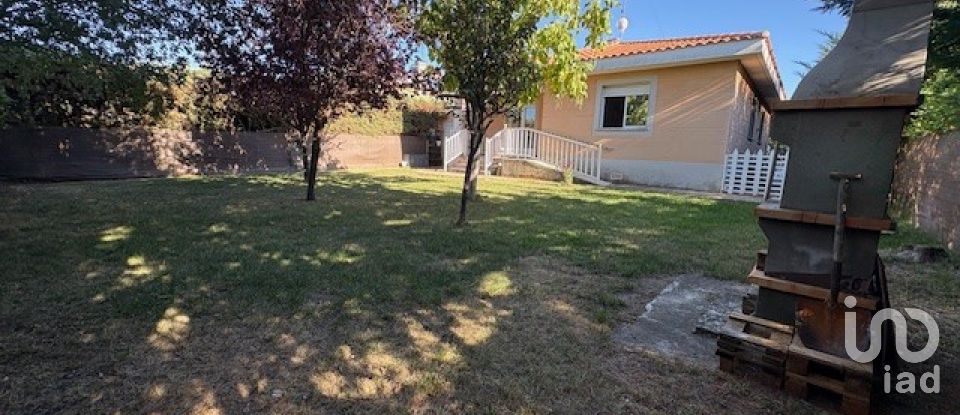 Chalet 3 habitaciones de 137 m² en Urbanización El Encinar (37190)