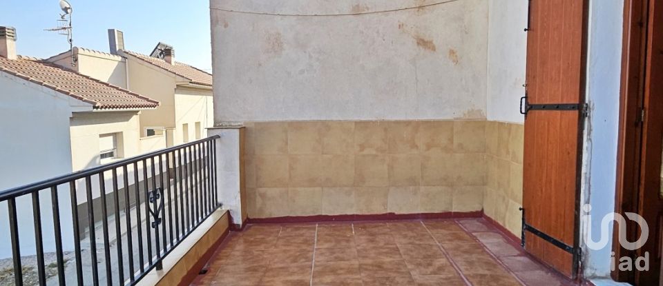 Casa rural 5 habitaciones de 266 m² en Aviles (30812)