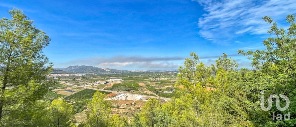 Terreno urbano de 3.000 m² en Ador (46729)