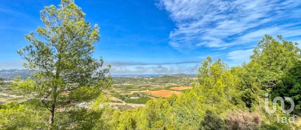 Terreno urbano de 3.000 m² en Ador (46729)