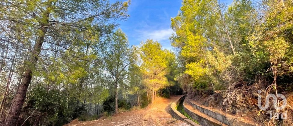 Terreno urbano de 3.000 m² en Ador (46729)