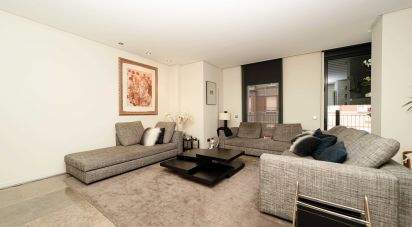 Triplex 5 bedrooms of 463 m² in León (24004)