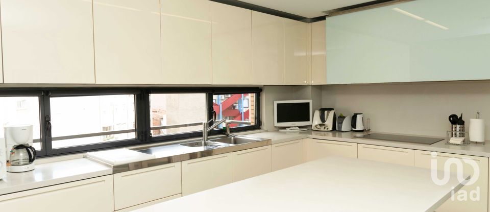 Triplex 5 bedrooms of 463 m² in León (24004)