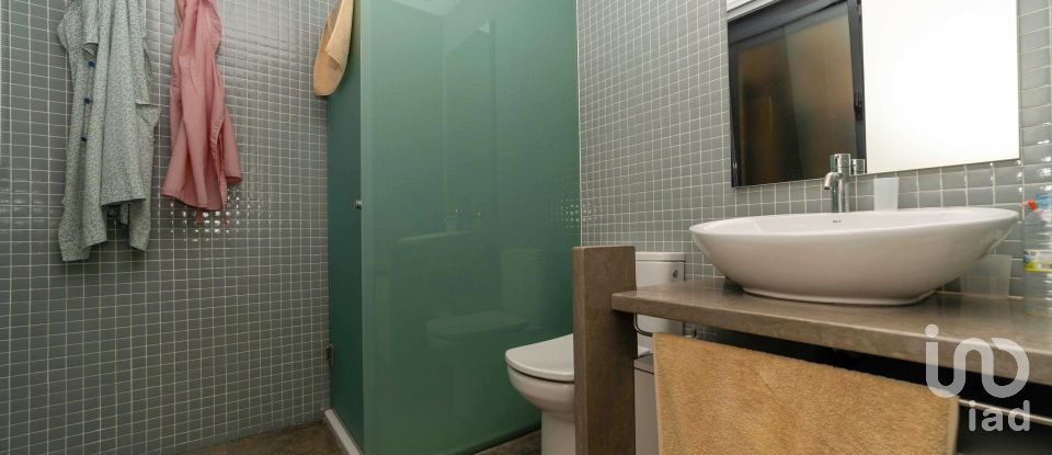 Triplex 5 bedrooms of 463 m² in León (24004)