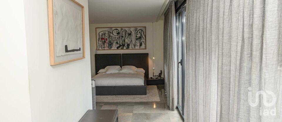 Triplex 5 bedrooms of 463 m² in León (24004)