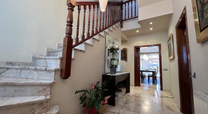 Cottage 4 bedrooms of 397 m² in Palau-Solita I Plegamans (08184)