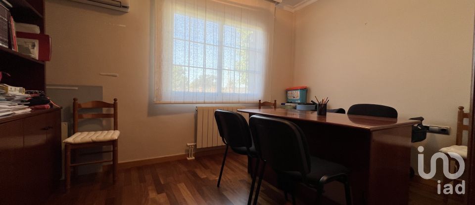 Cottage 4 bedrooms of 397 m² in Palau-Solita I Plegamans (08184)