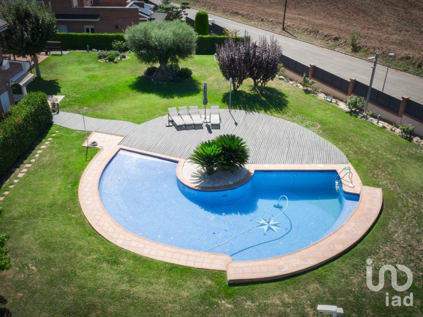 Terrain à bâtir de 831 m² à Palau-Solita I Plegamans (08184)