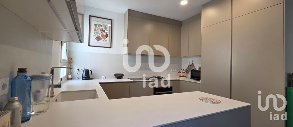 Penthouse 3 bedrooms of 107 m² in Barcelona (08037)