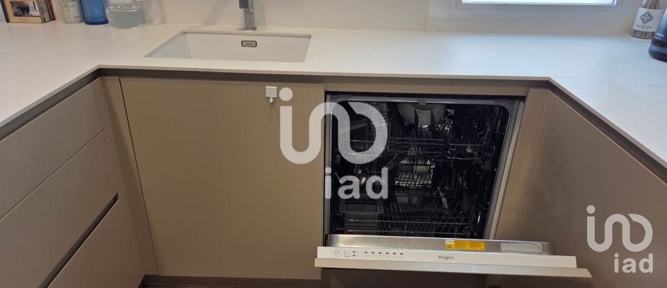 Penthouse 3 bedrooms of 107 m² in Barcelona (08037)