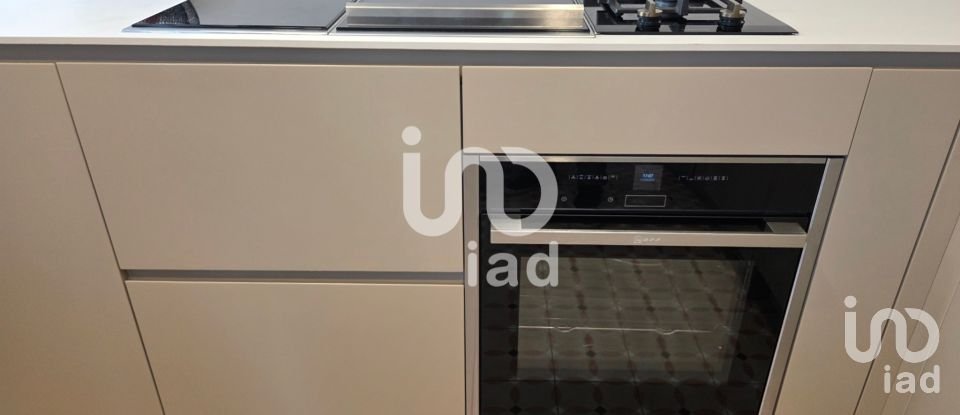 Penthouse 3 bedrooms of 107 m² in Barcelona (08037)