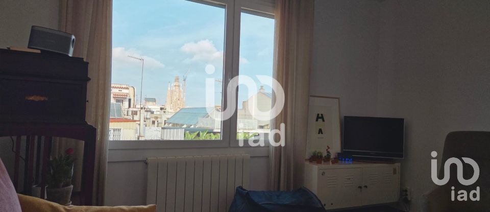 Penthouse 3 bedrooms of 107 m² in Barcelona (08037)