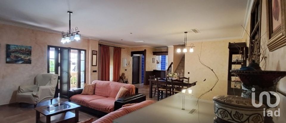 Cottage 5 bedrooms of 225 m² in El Drago (11620)