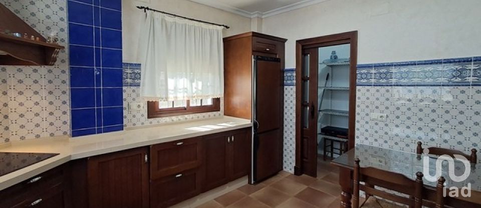 Cottage 5 bedrooms of 225 m² in El Drago (11620)