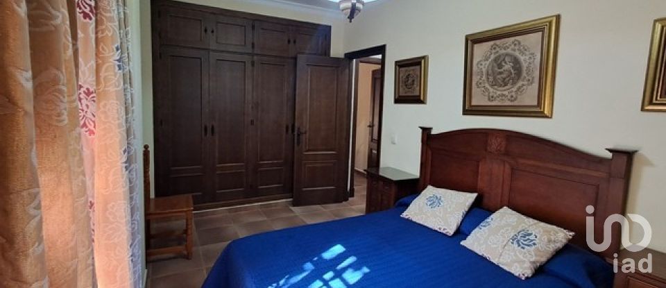 Cottage 5 bedrooms of 225 m² in El Drago (11620)