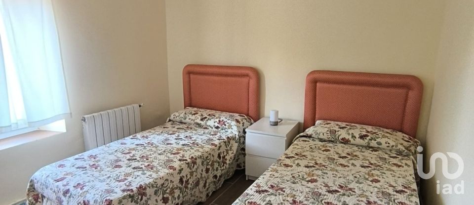 Maison de village 2 chambres de 260 m² à Valdesaz de Los Oteros (24208)