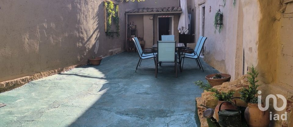 Maison de village 2 chambres de 260 m² à Valdesaz de Los Oteros (24208)