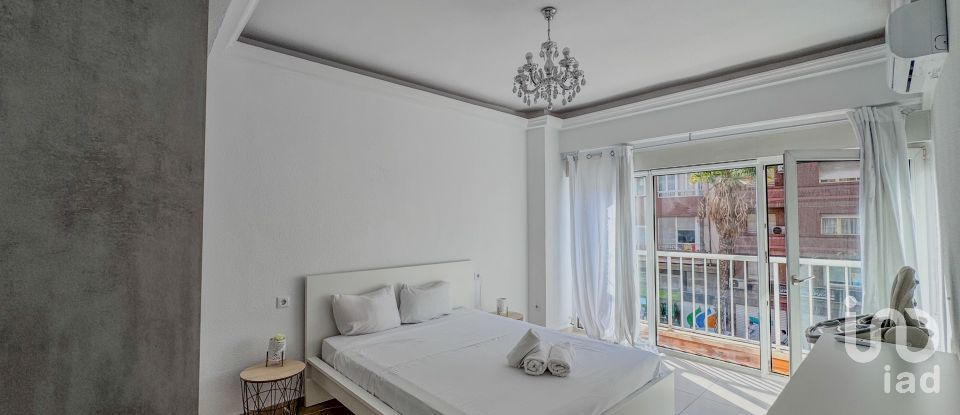 Piso 4 habitaciones de 116 m² en Alicante/Alacant (03006)