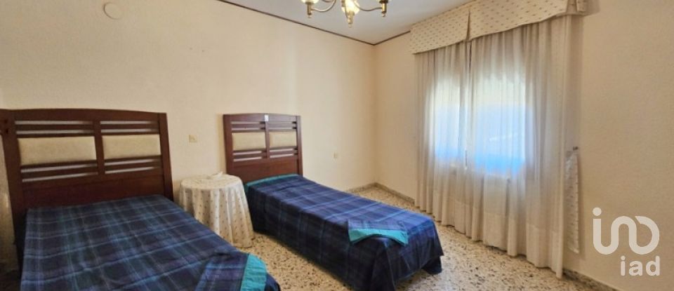 Casa de pueblo 6 habitaciones de 446 m² en Valjunquera (44595)