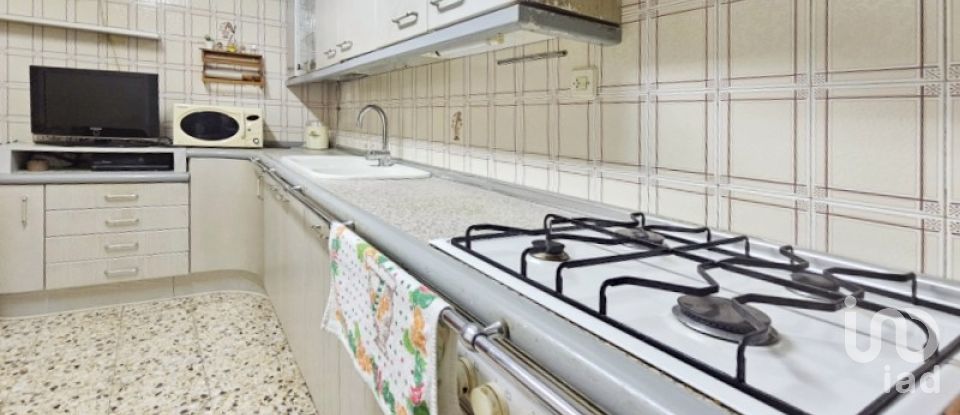 Casa de pueblo 6 habitaciones de 446 m² en Valjunquera (44595)