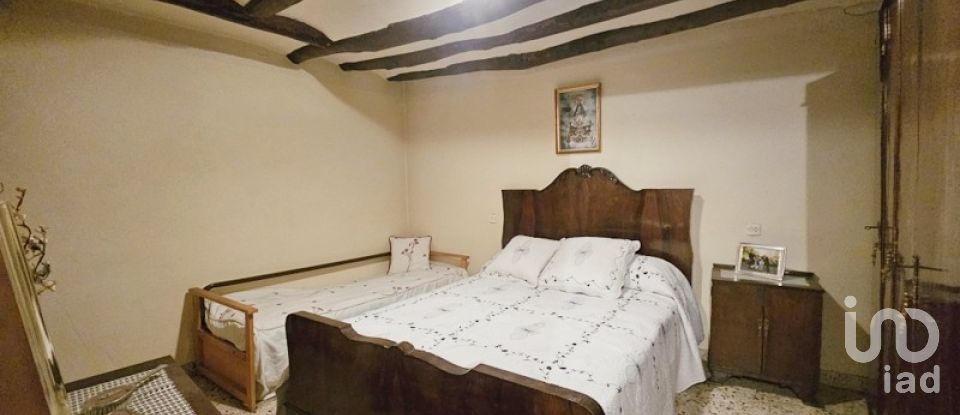 Casa de pueblo 6 habitaciones de 446 m² en Valjunquera (44595)