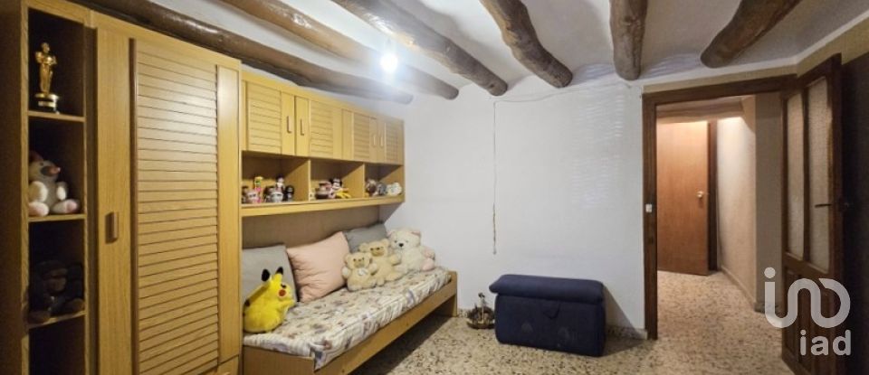 Casa de pueblo 6 habitaciones de 446 m² en Valjunquera (44595)