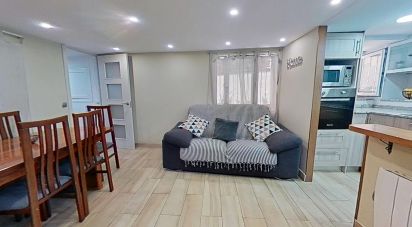 House 6 bedrooms of 150 m² in Valls (43800)