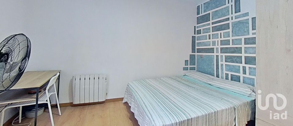 House 6 bedrooms of 150 m² in Valls (43800)