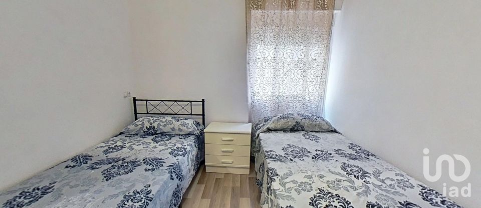 House 6 bedrooms of 150 m² in Valls (43800)