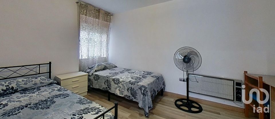 House 6 bedrooms of 150 m² in Valls (43800)