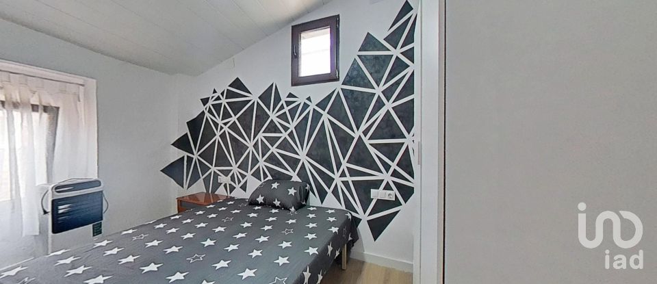 House 6 bedrooms of 150 m² in Valls (43800)