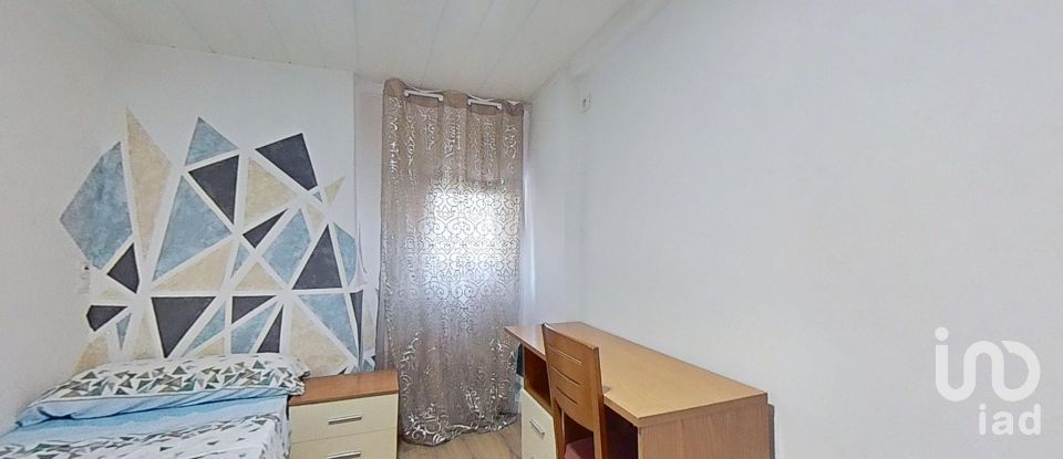 House 6 bedrooms of 150 m² in Valls (43800)