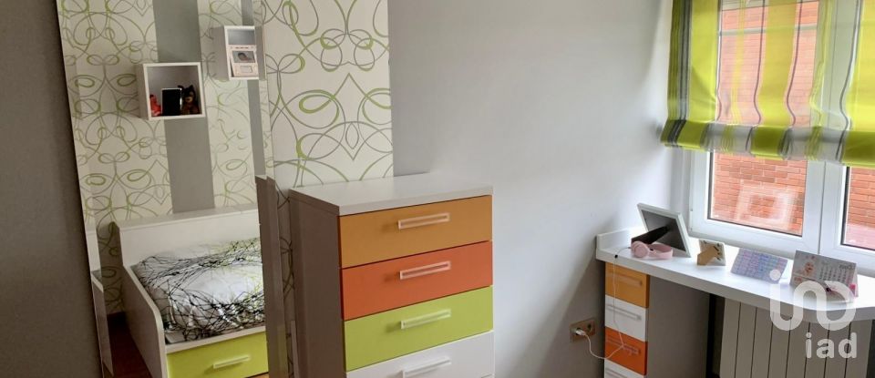 Maison 4 chambres de 185 m² à San Andrés del Rabanedo (24010)