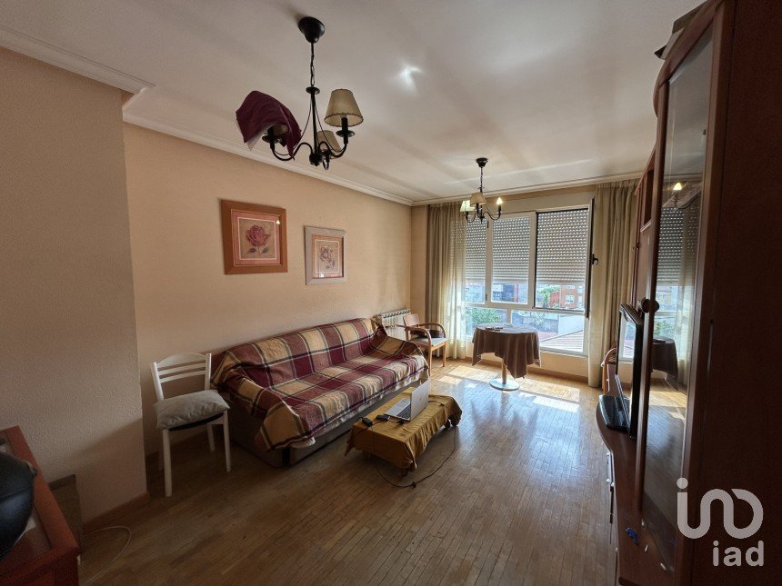Apartment 1 bedroom of 51 m² in La Bañeza (24750)