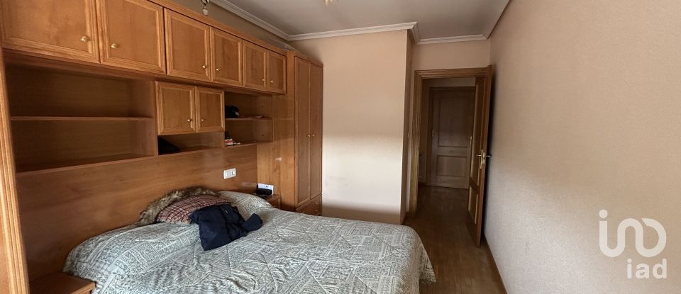 Apartment 1 bedroom of 51 m² in La Bañeza (24750)