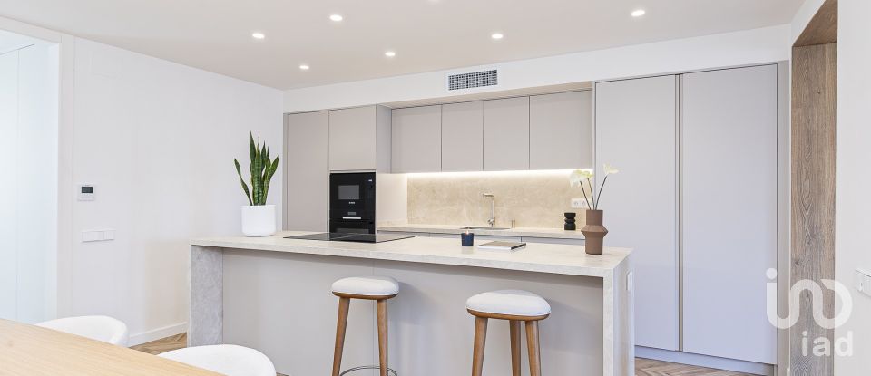 Piso 3 habitaciones de 162 m² en Barcelona (08009)