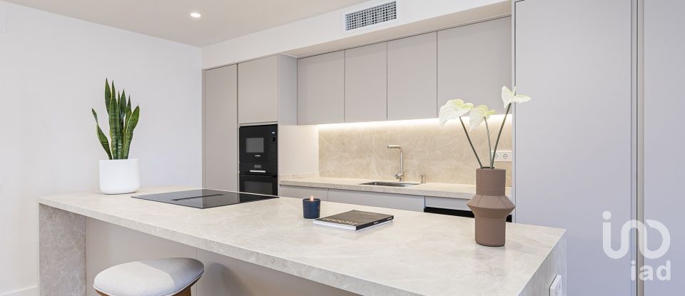 Piso 3 habitaciones de 162 m² en Barcelona (08009)